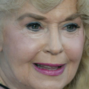 TV Actress Donna Douglas - age: 82