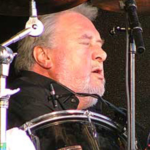 Drummer Jet Black - age: 84