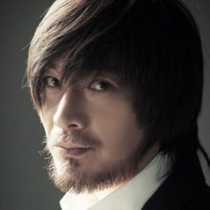 Metal Singer Yim Jae-beom - age: 58