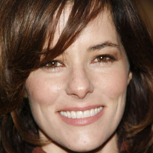 Movie actress Parker Posey - age: 54