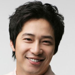 TV Actor Kang Ji-Hwan - age: 46