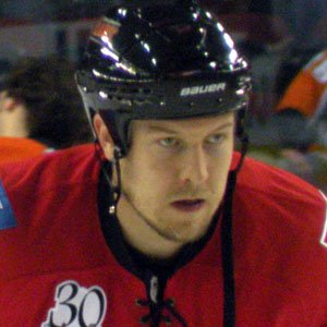 Hockey player Niklas Hagman - age: 43