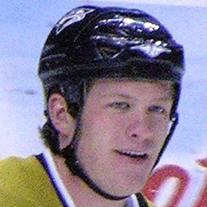 Hockey player Ryan Suter - age: 39
