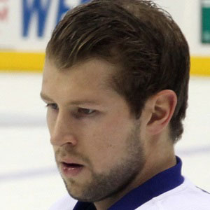 Hockey player Josh Bailey - age: 32