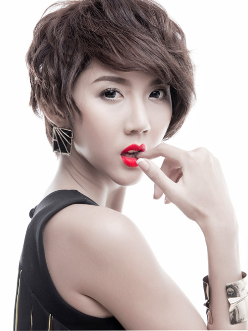 Model Ngoc Quyen - age: 34